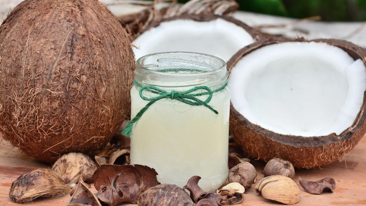 Coconut Water Benefits for Summer + Easy, Breezy Recipes