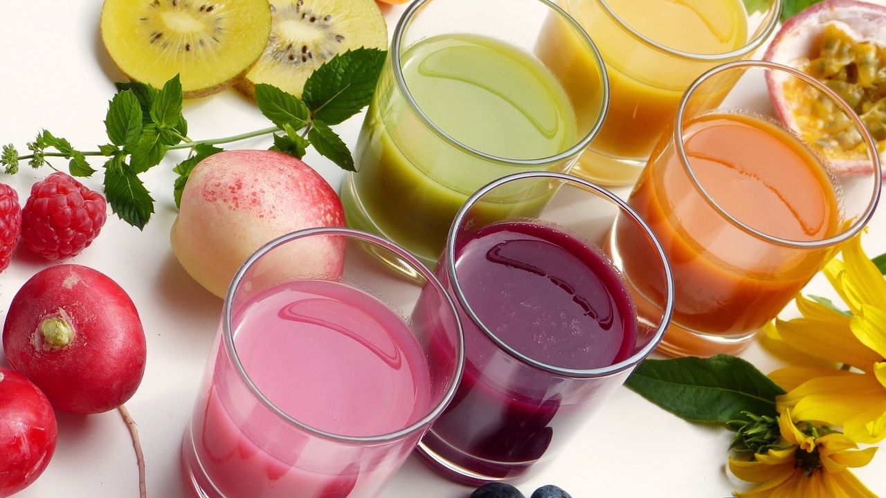 Mix Fruit Juice Benefits You Didn't Know About (Recipes Included)