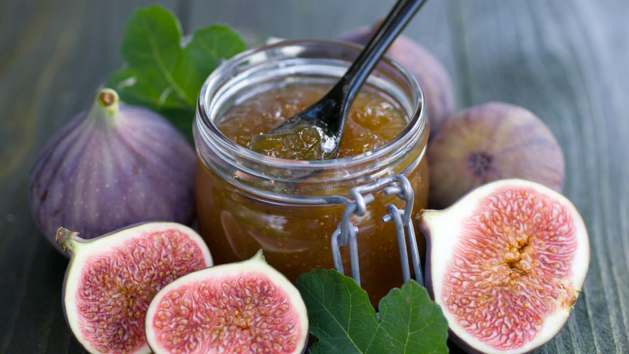 Fig Juice Benefits and a Delicious Recipe