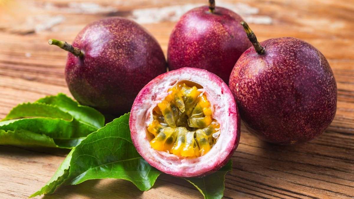 Enjoy the Benefits of Passion Fruit Juice and Easy Recipe